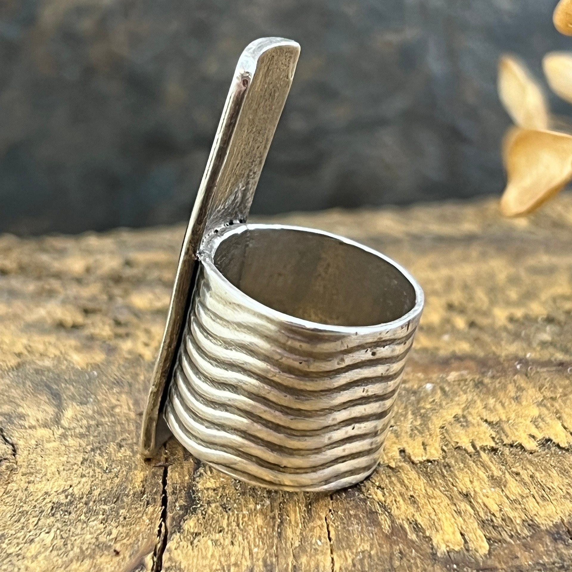 Silver Enamel Ring, Flowering Vine Shield Ring, Fine Silver 999, Statement Ring, Colorful Glass, Wave Wide Band, Hand Crafted Art Jewelry